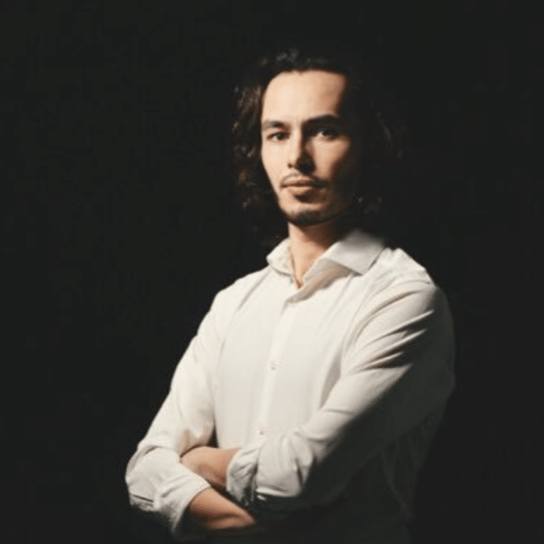 cropped-Laszlo-Van-Daal-1-1.png cropped Laszlo Van Daal 1 1